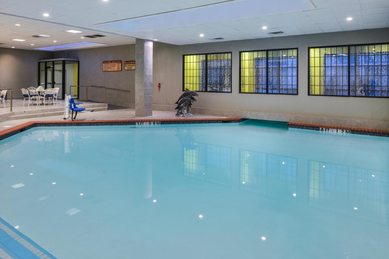 Holiday Inn Dallas-Richardson By Ihg Exterior photo