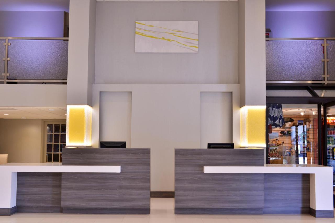 Holiday Inn Dallas-Richardson By Ihg Exterior photo